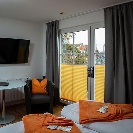 H&H Apartments Im Herzen Der Stadt Super Zentral Ruhig Mit Kochnischen Balkon Oder Empore Greifswald Esterno foto