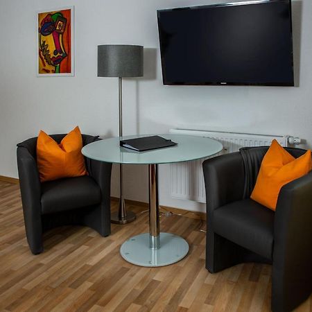 H&H Apartments Im Herzen Der Stadt Super Zentral Ruhig Mit Kochnischen Balkon Oder Empore Greifswald Esterno foto