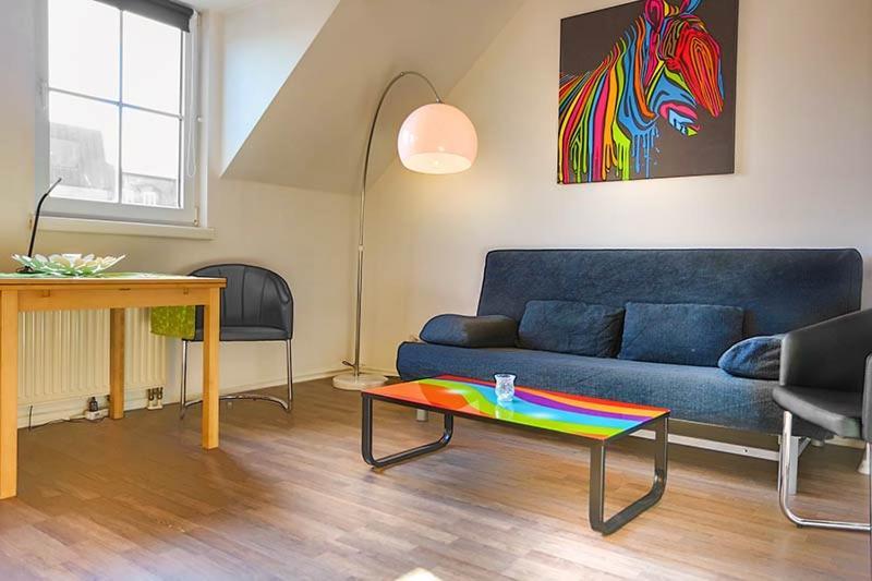 H&H Apartments Im Herzen Der Stadt Super Zentral Ruhig Mit Kochnischen Balkon Oder Empore Greifswald Esterno foto